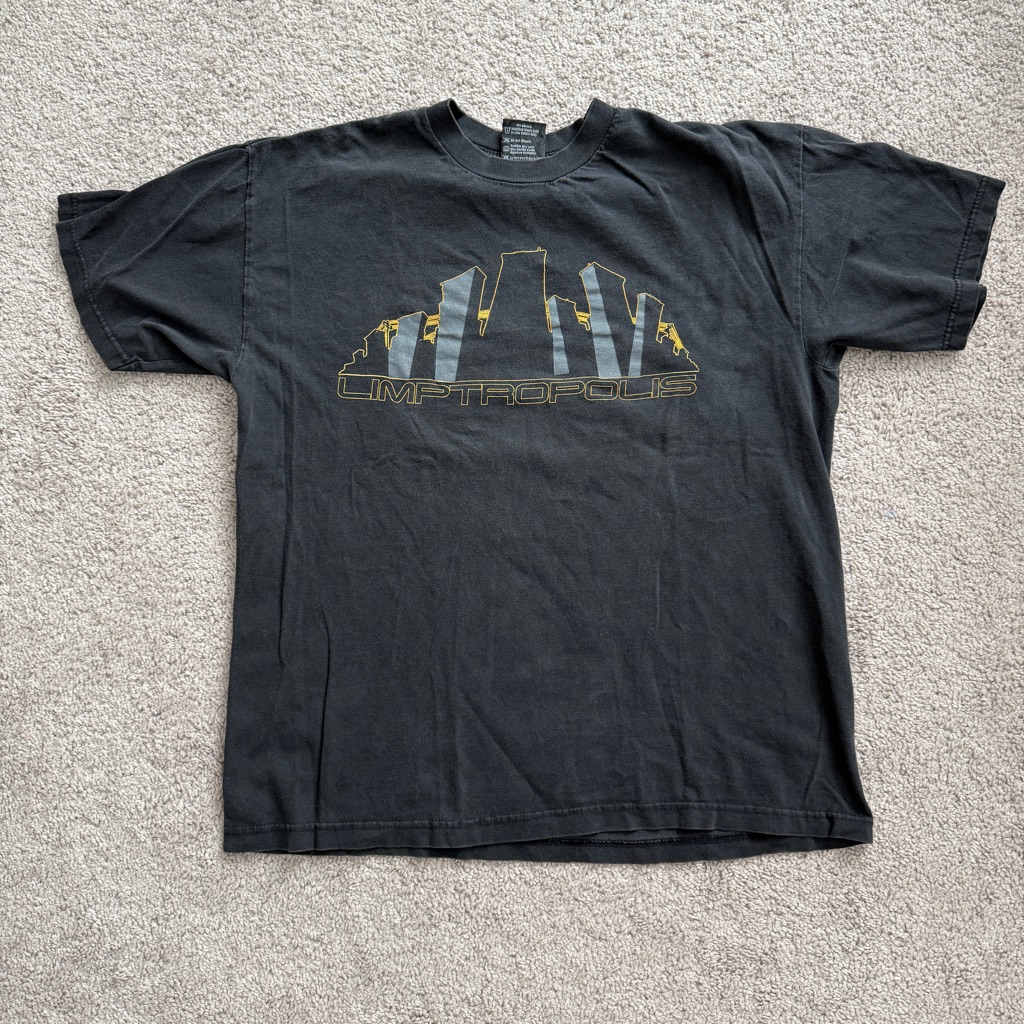 Vintage 1999 Limp Bizkit “Limptropolis” Tour Giant Tag T-Shirt / Size Large 22”